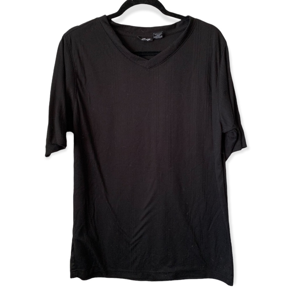 5/$20 Montage L black v neck shortsleeve seamed striped shirt tee top